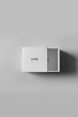 白色方型盒子包装展示样机