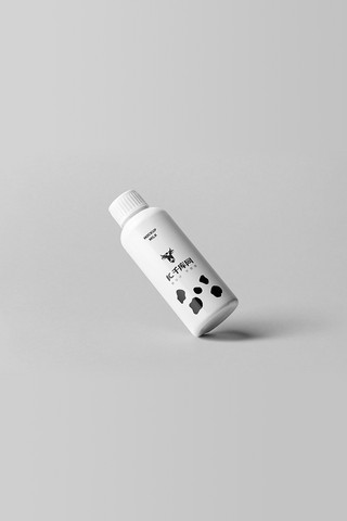 酸奶瓶子白色简洁样机
