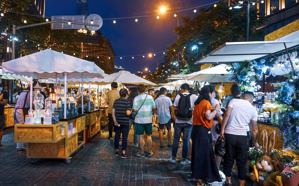 上海夏日夜市摄影图图片