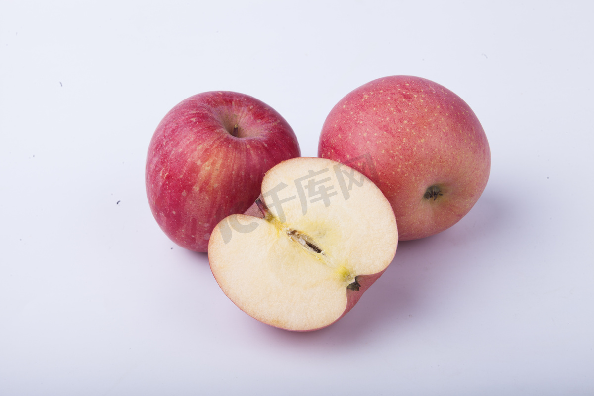 红富士脆甜苹果摄影图 图片