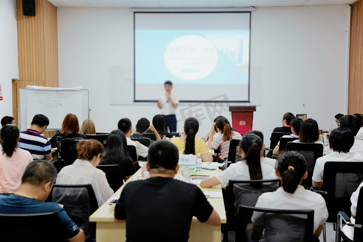 职业技能培训会摄影图图片