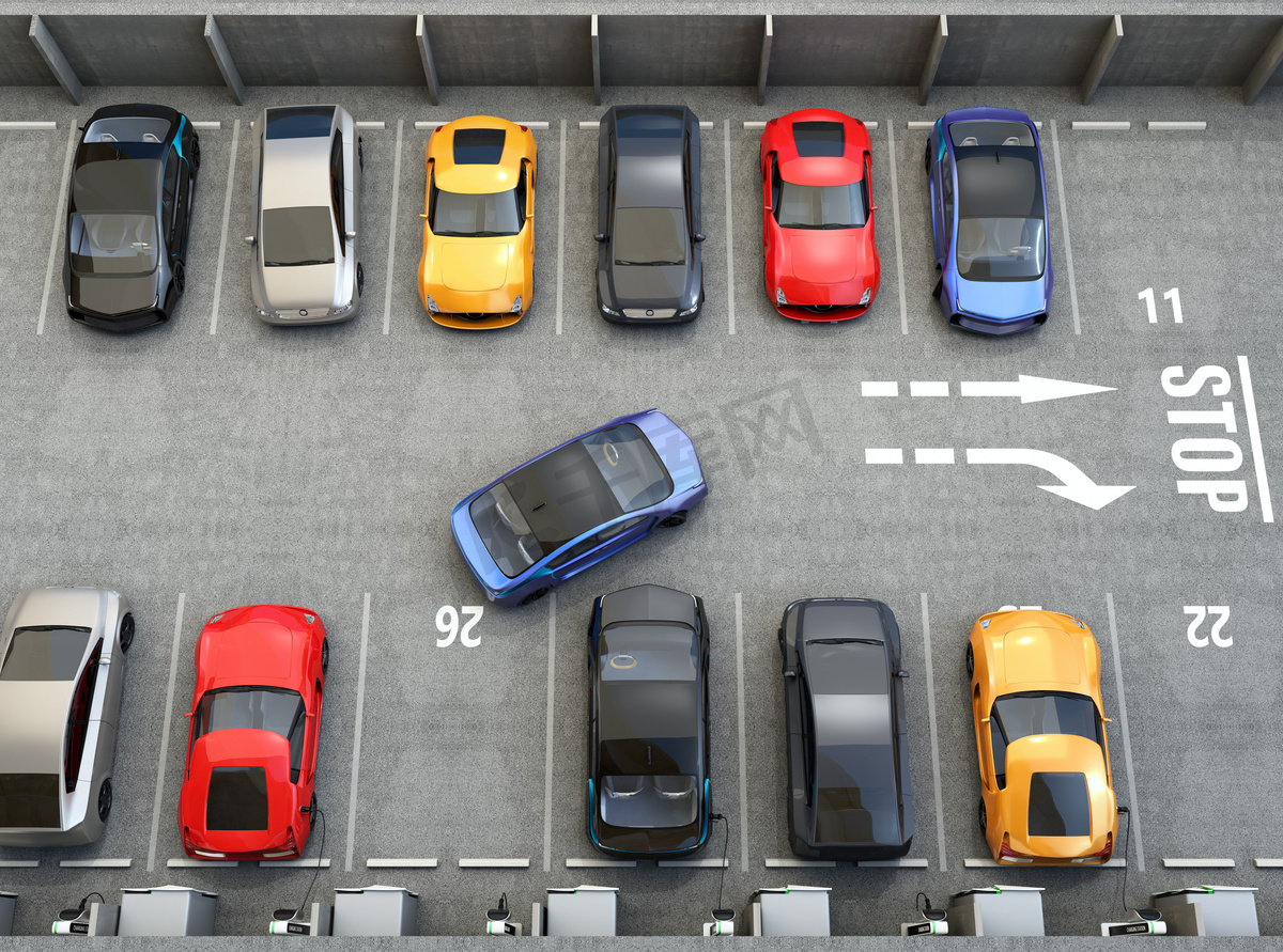 停车场的鸟瞰图。一半的停车场可用于电动汽车充电服务图片