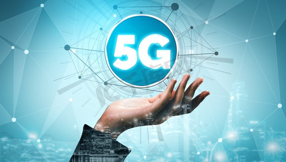 5G通信技术无线互联网网络，全球业务增长，社交媒体，数字电子商务和娱乐家庭使用。图片