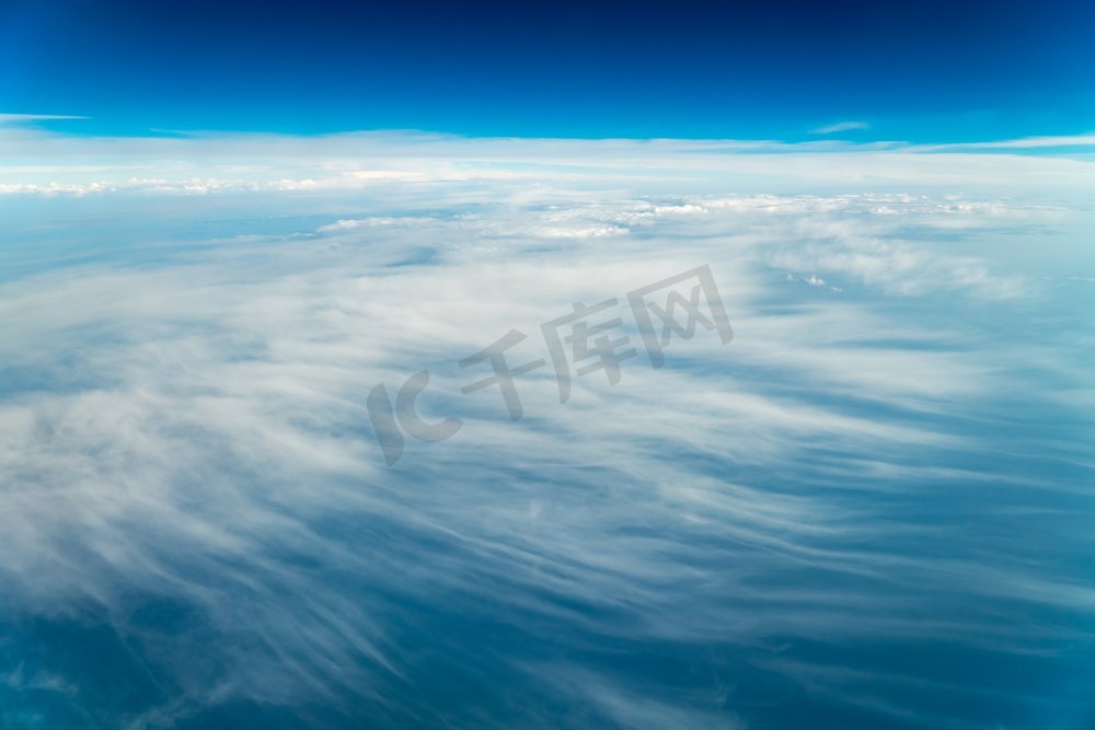 飞越美丽的地球云景观图片