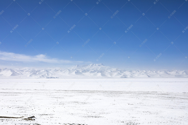 雪山和大地摄影图