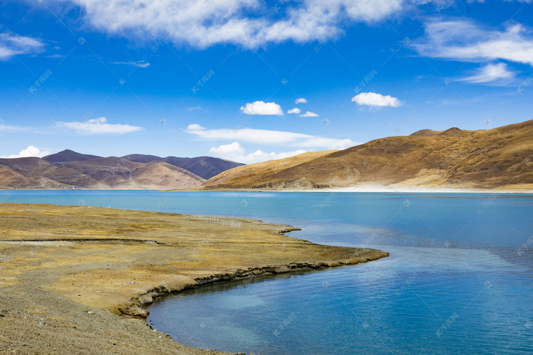 西藏纳木措湖风景区摄影图