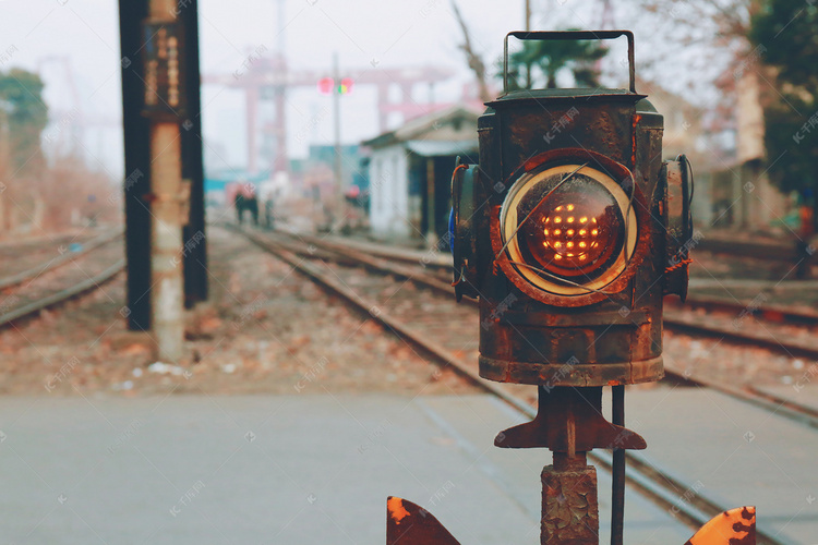 火车信号灯摄影图