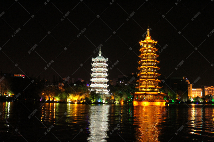 桂林两江四湖日月双塔夜景拍摄摄
