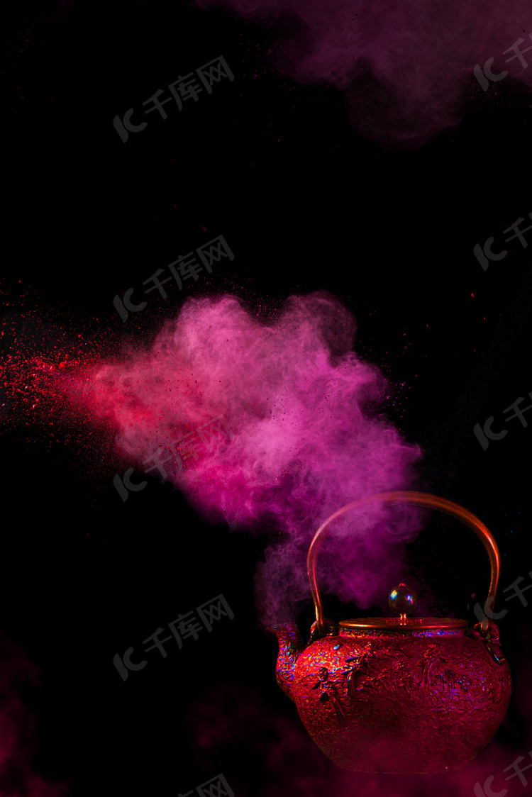 粉色烟雾茶壶创意背景