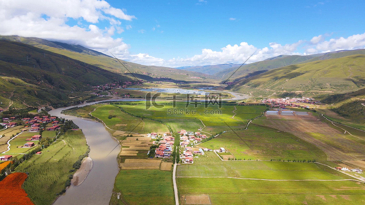 航拍阿坝高原乡村自然风景