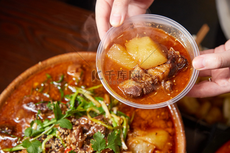 冬天羊肉火锅正面特写餐饮美食摄