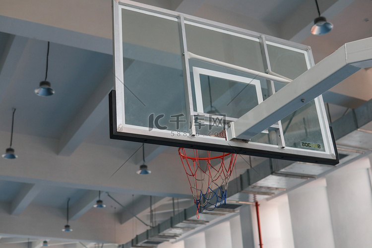 室内篮球场洁净高挑建筑