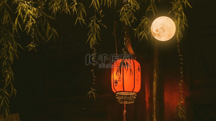 古风满月红灯笼夜晚月亮赏月摄影