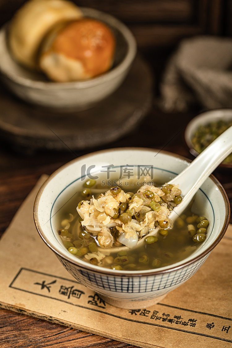美食白天绿豆汤室内桌面传统中式