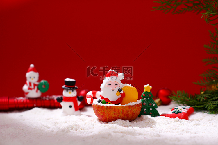节日圣诞节圣诞老人雪红色背景摄