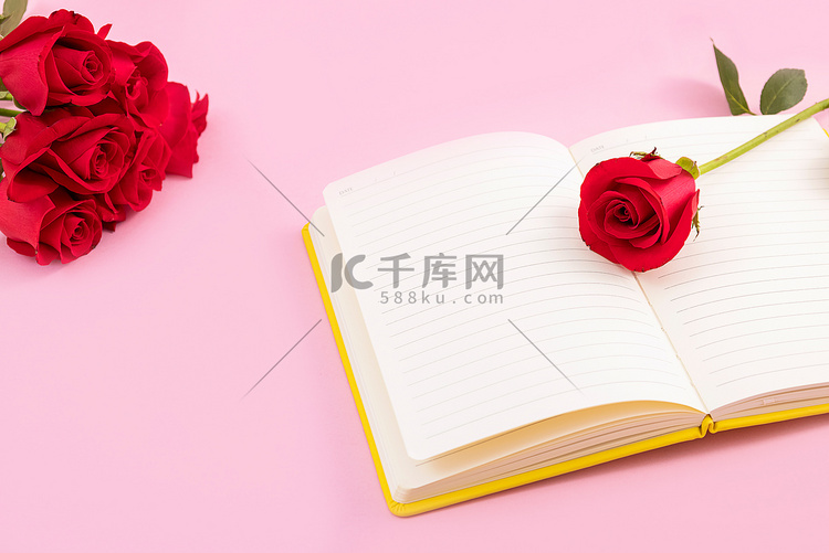 红玫瑰情人节粉色背景笔记本创意
