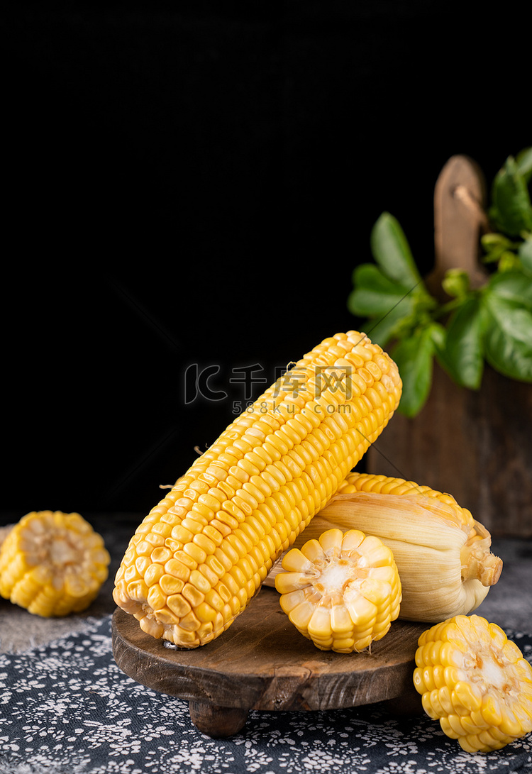 营养食材玉米农作物玉米棒摄影图