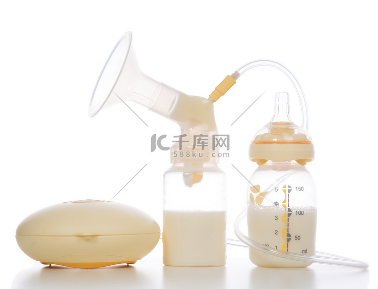 吸奶器增加母乳喂养的牛奶供应