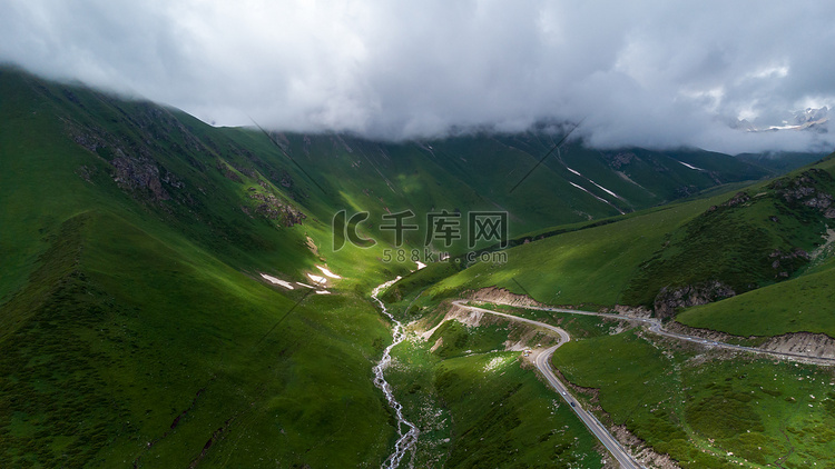 新疆伊犁独库公路乔尔玛风光摄影