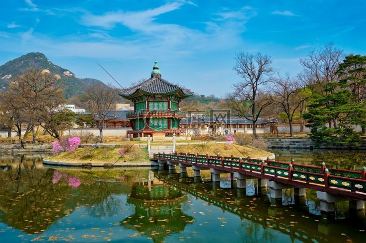 韩国首尔景福宫的香媛亭。Hya