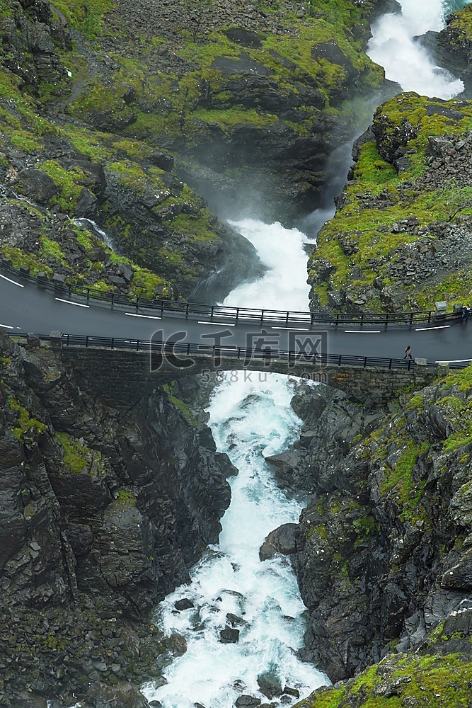 挪威的斯蒂格福森瀑布
