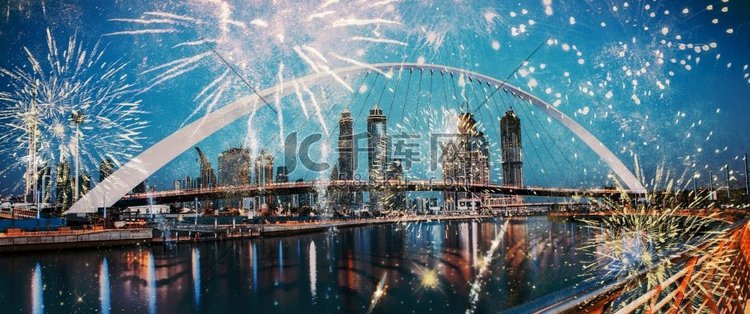 阿联酋迪拜新年庆祝活动燃放烟花