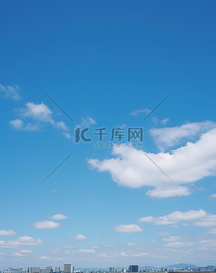 东京机场跑道的天空景观