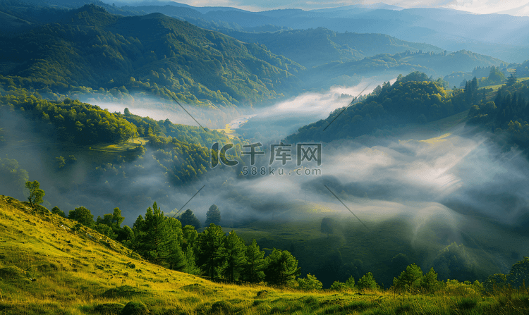 山脉河流平流雾