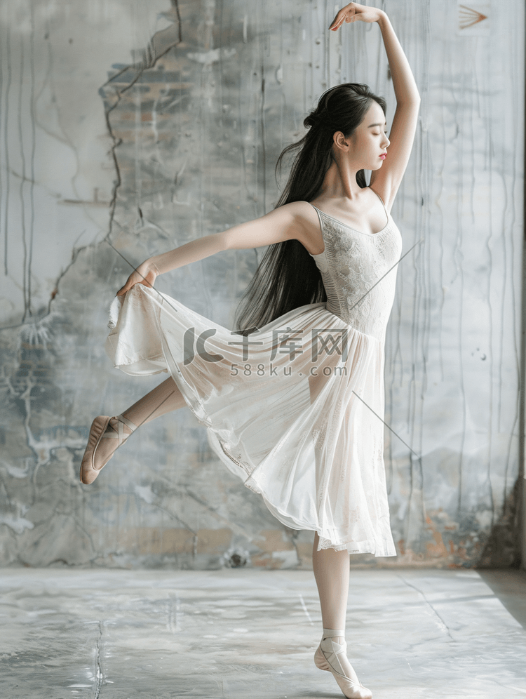 亚洲人青年女人跳芭蕾舞