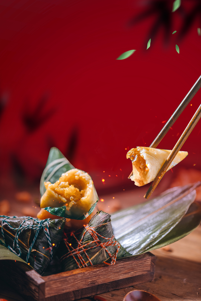 红色端午节吃粽子浓情端午背景图图片
