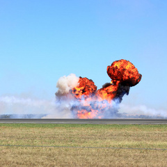 猛烈地爆炸声音效