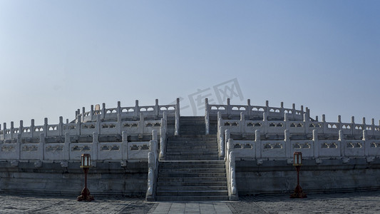 北京皇家祭祀祈福场所天坛圜丘摄影图