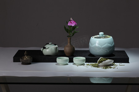 茶台摄影照片_羊脂玉白瓷茶具摄影图