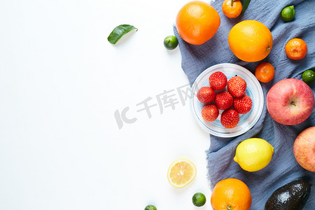 水果草莓新鲜摄影照片_水果摄影图