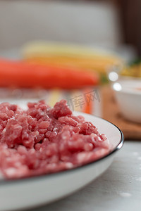 馄饨食材生猪肉摄影图