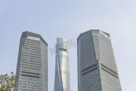 上海商务建筑楼群摄影图