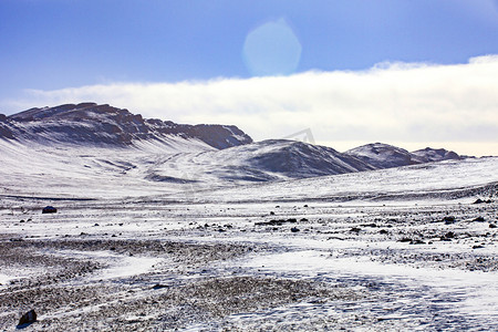 雪地雪山摄影图