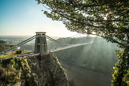 英国布里斯托克利弗顿吊桥摄影图