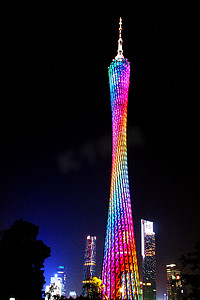 广州塔螺旋光柱小蛮腰夜景摄影图