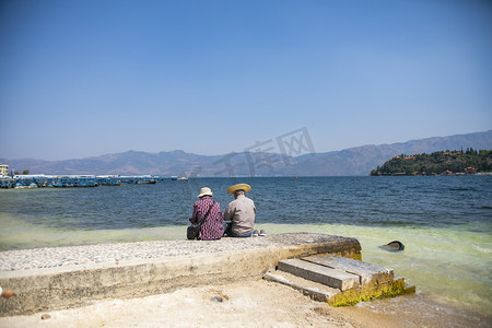 自然风景大海湖泊旅游景点摄影图
