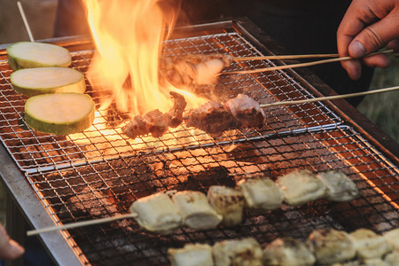 烧烤烤肉野餐摄影图