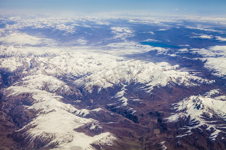 大气雪山山脉航拍摄影图