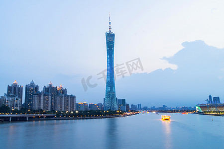 地产开盘海报素材摄影照片_广州塔夜景摄影图