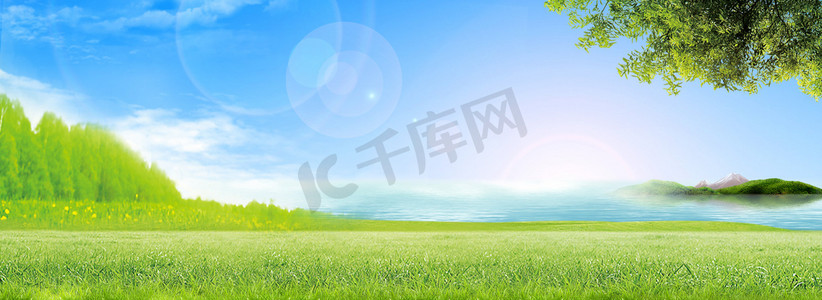 清新淡雅的气球摄影照片_春天小清新草坪湖边小岛蓝天背景
