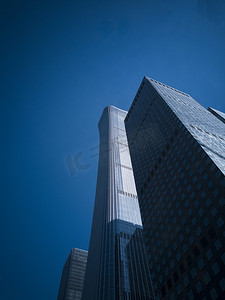 异形党旗摄影照片_城市高楼风景摄影图