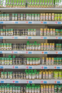 超市货架香料摄影图