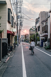 留学生活摄影照片_日本街道小路住宅夕阳摄影图
