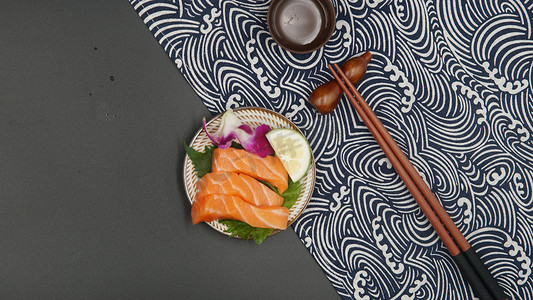 日式寿司三文鱼摄影图