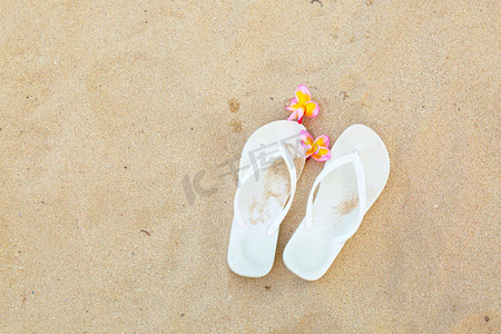 沙滩拖鞋摄影图