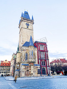 城堡城堡摄影照片_布拉格的彩色尖顶城堡摄影图